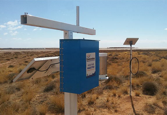 Weather Maestro weather station with satellite modem - Central Australia